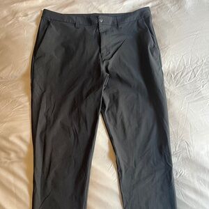 Lululemon 36W / 32L Warpstreme ABC Classic Fit Trouser, Obsidian (Dark Gray)